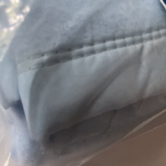 Plaza 72x90 In. Blanket Twin Or Full Size 100% Polyester Blue Treated To Reduce - Picture 8 of 12